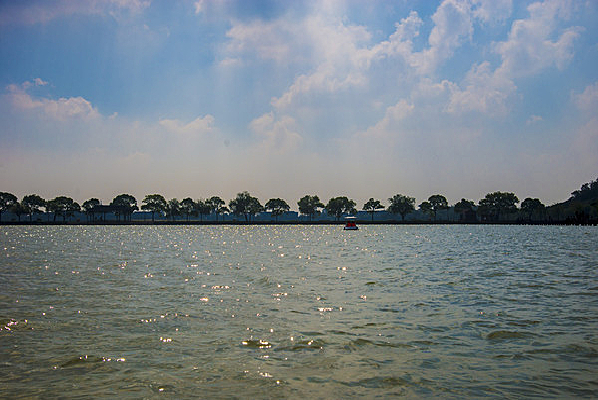 �������Ե��ϱ���