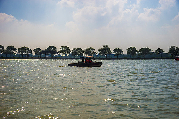 �ϱ����ϻ���ͧ