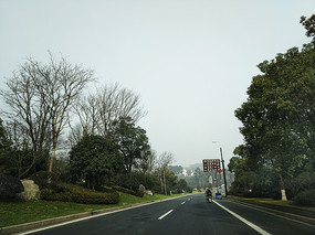 ��ɫ����