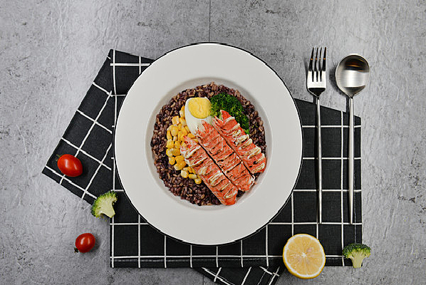 ����з���ȷ�