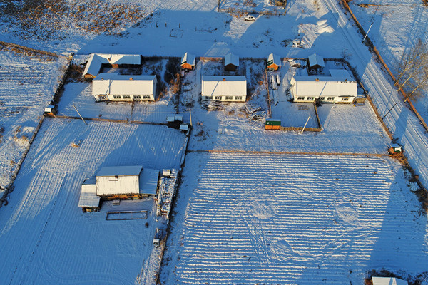 ѩ���˼ң����ģ� 