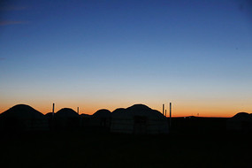 ĺɫ�е��ɹŰ���Ӱ