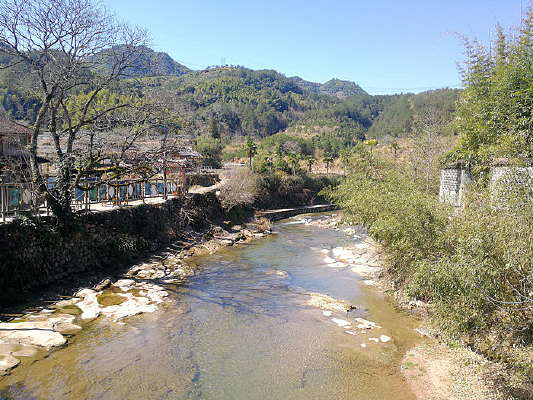 ��ɫ���羰