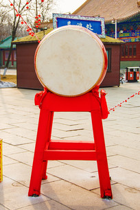 ��ɽ����µ�չԲ��Ƥ��