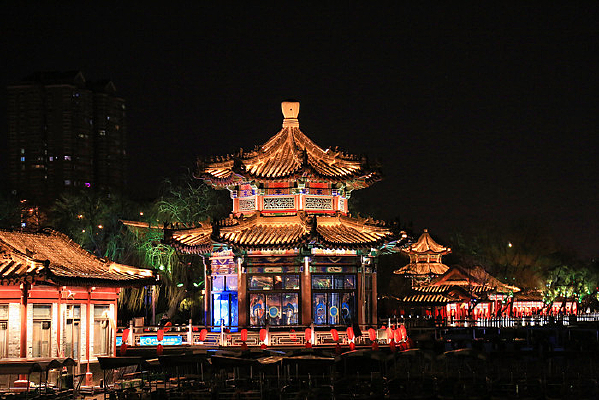 ҹ��������ҹ��