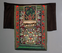 ��ɽ���屳��