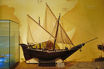 ���չ����š���ģ 