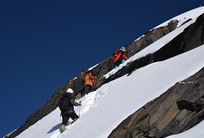 �ʵ��Ĺ���ɽ����