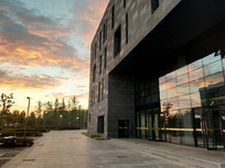 ���Ժ����У��