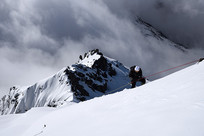 ���ѵ��Ĺ���ɽ����嶥·