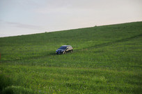 ��ԭ�Լ�ԽҰ