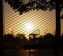 �ٳ��ϵ�̫��