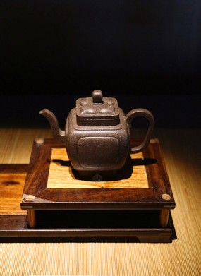 紫砂壶方壶