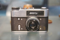 ��ʽ���ڽ�Ƭ�����