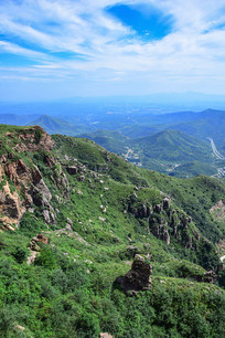 ��������µ���ɫɽ��