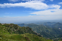 �����µ���ɫɽ��