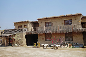 ����Ӱ�ӳǴ�կ��¥ 