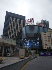 ï������ǳ����ۺ���