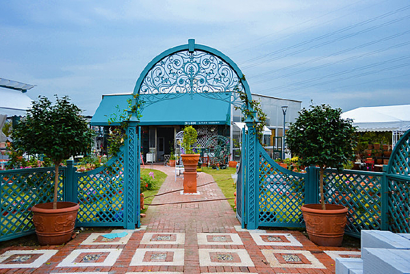 ��԰����