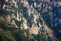 ���͵�ʯͷɽ��