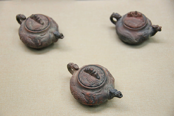 �����ɰ��