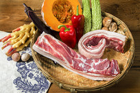 �������