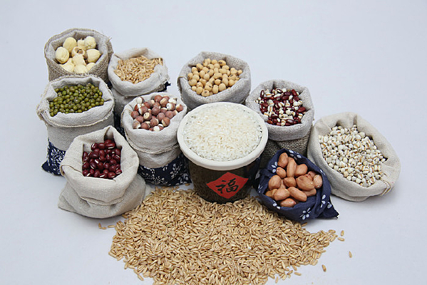 �л�ʳƷ����Ӫ������