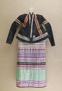 ������˫���ɴ���Ů�� 