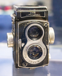 �Ϻ������