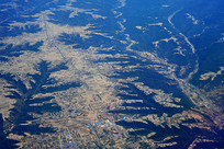 ɽ������