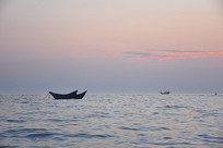 ���۳���