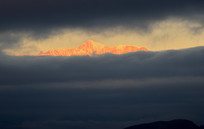 ����ͬ�����Ϲ��½�ɽ