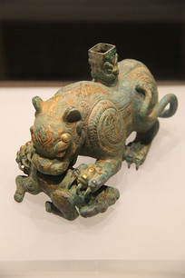 �����̽���