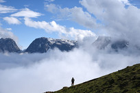 �Ŷ���ɽ�ƺ���ӿ