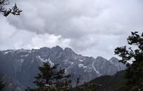 ĥ��ʯ����ң��̫�ӳ�ɽ