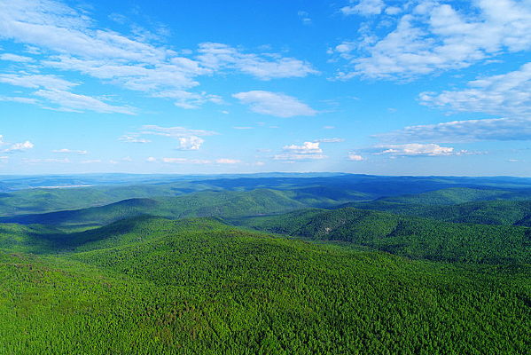 ���˰�����ɫɽ��