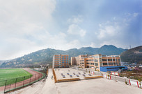 �̻����µ�У԰