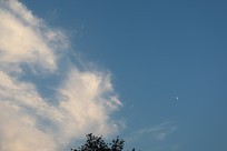 ε������վ�ɫ