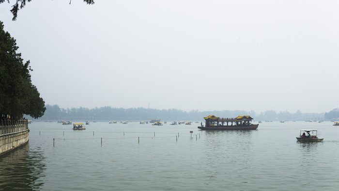 �ú�԰����