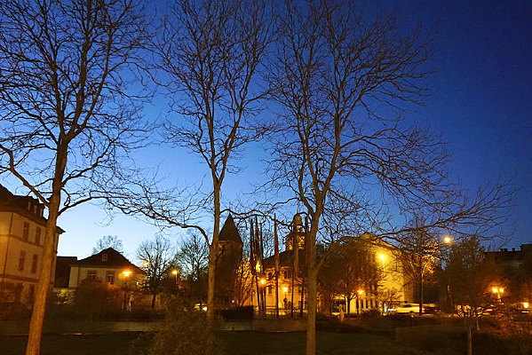 �¹�ͯ��֮·���߳ǹ�Ĭ����