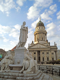 �¹��������ֹ㳡���������