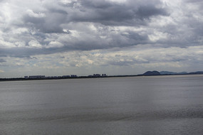 �ƺ�����