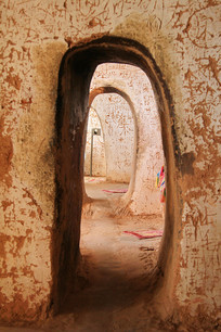 ʯ����������