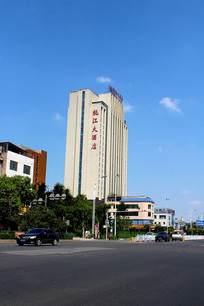 �ŷ��ҽ���Ƶ�