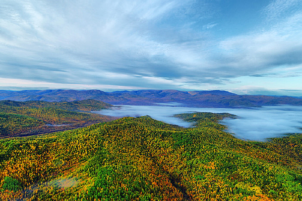 ���˰���ɽ���ƺ��ﾰ�����ģ�