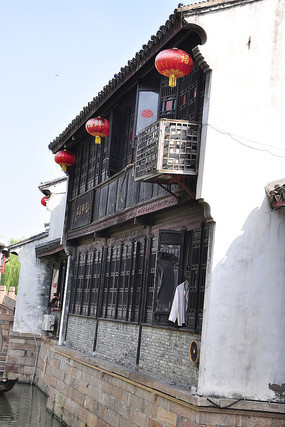 ���ɽ���