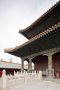 ɽ������������ɵ�