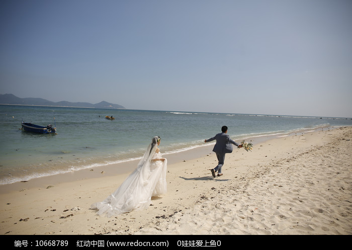 海边红婚纱照_海边婚纱照