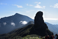 �������Ƶ���ɽ���ƽ�