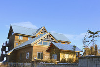 �ɶ�����ѩɽɽ����ľ¥����